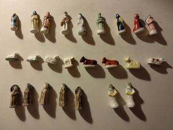 24 fèves Crèche