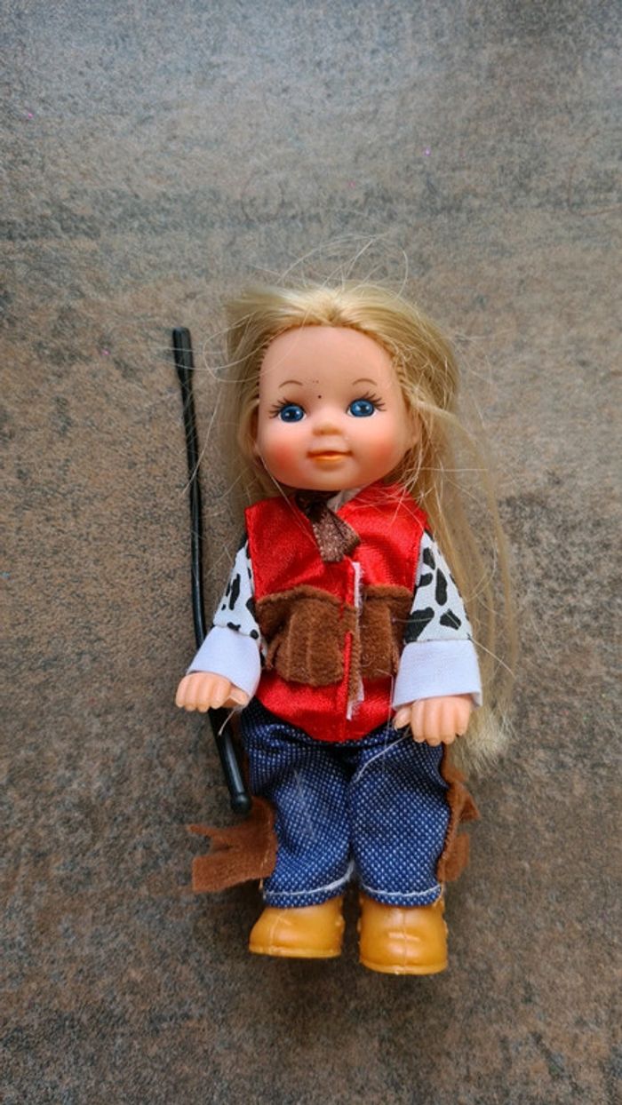 Petite barbie