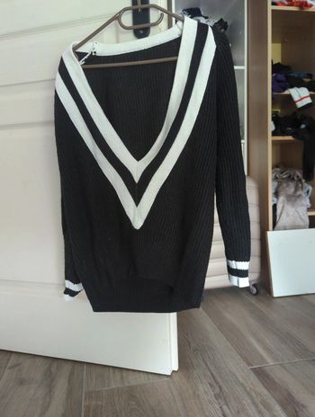Pull blanc et noir