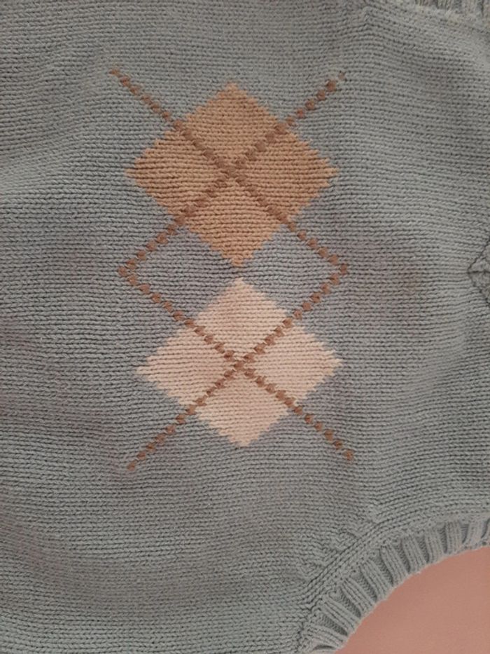 Pull sans manche garçon taille 23mois . - photo numéro 2