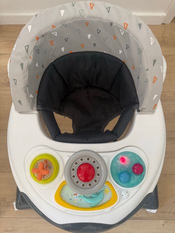 Trotteur bébé confort 