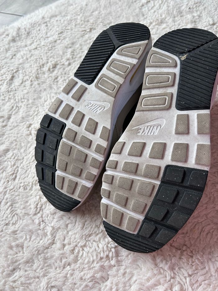 Nike air Max, taille 37,5 - photo numéro 3