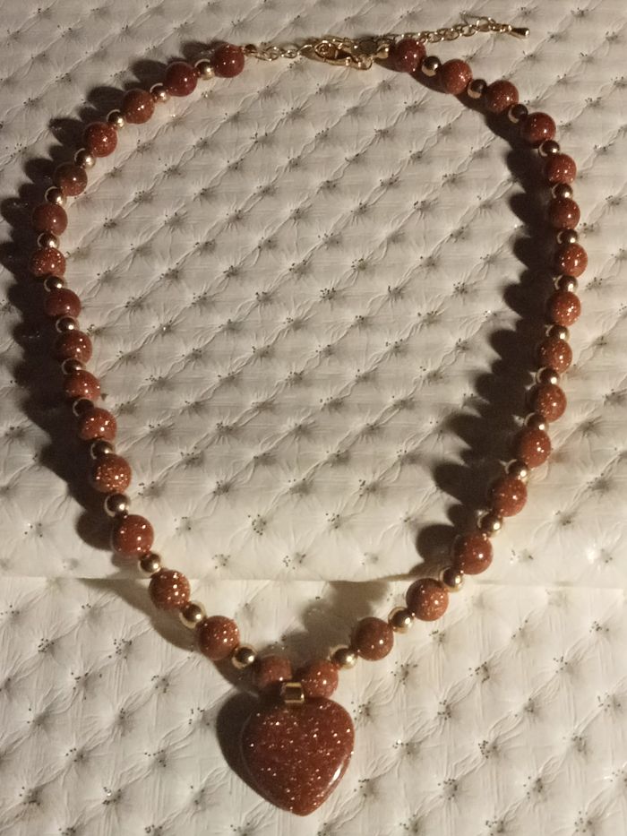 Tres beau collier , pour femme