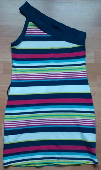 Robe asymétrique lignée multicolore