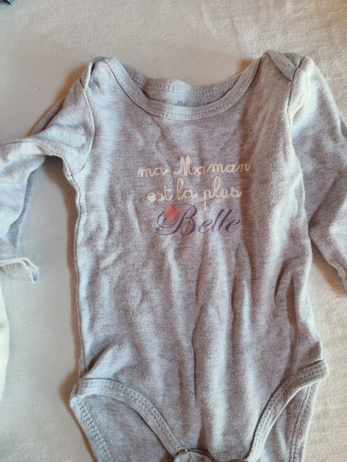 Lot de 16 vêtements 6 mois garcon - photo numéro 14