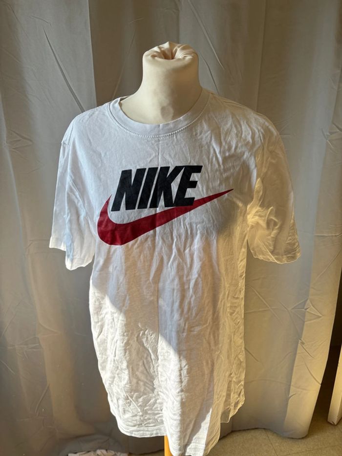 TEE shirt Nike