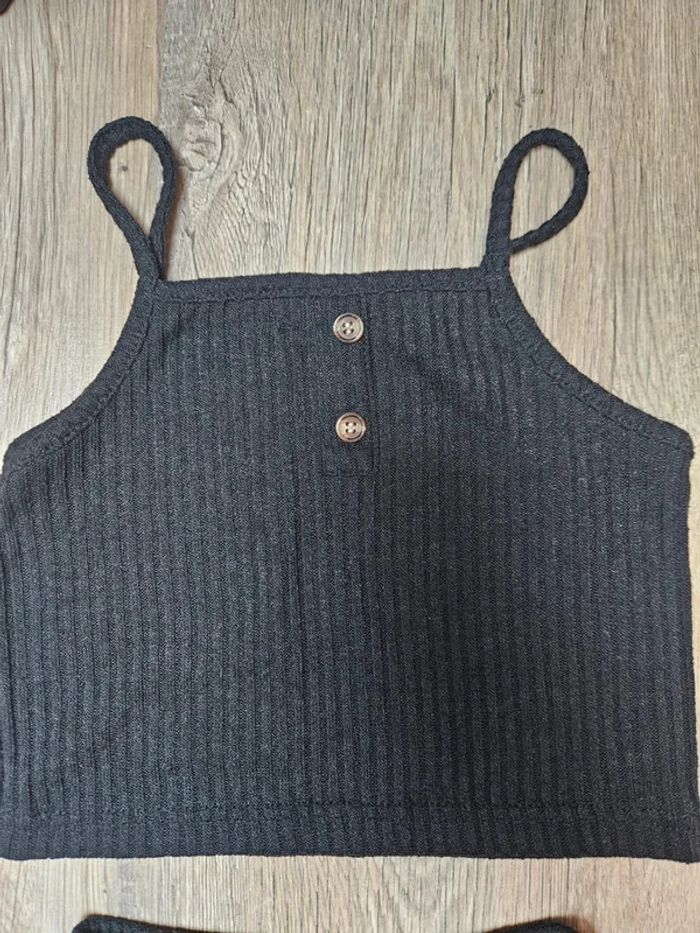 Ensemble Shein Noir Taille 130 cm 🖤 - photo numéro 2