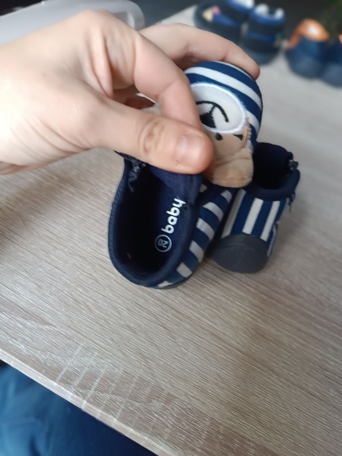 Chaussons bébé 20 - photo numéro 7