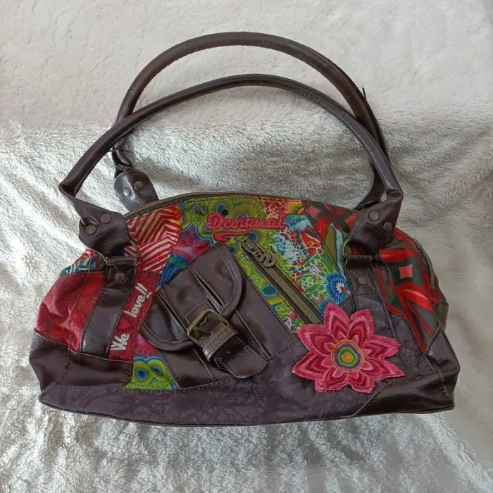Sac Desigual multicolore brodé esprit patchwork anse marron S047
