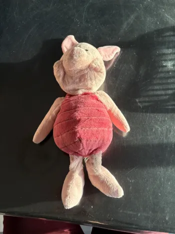 Peluche disney porcinet de winnie l’ourson