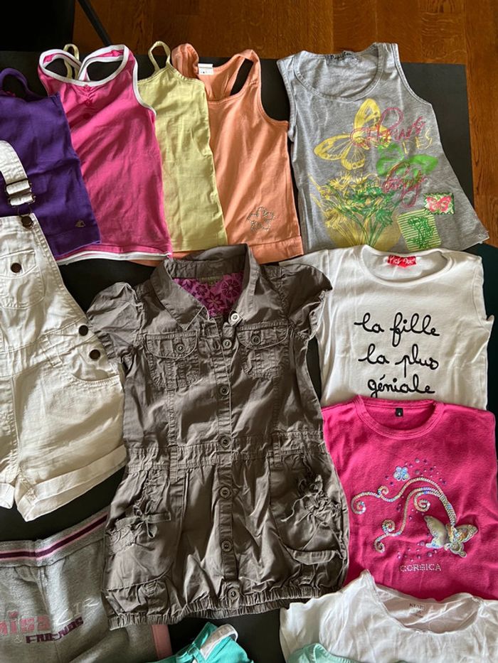 Lot de vêtements fille 4 ans - photo numéro 2