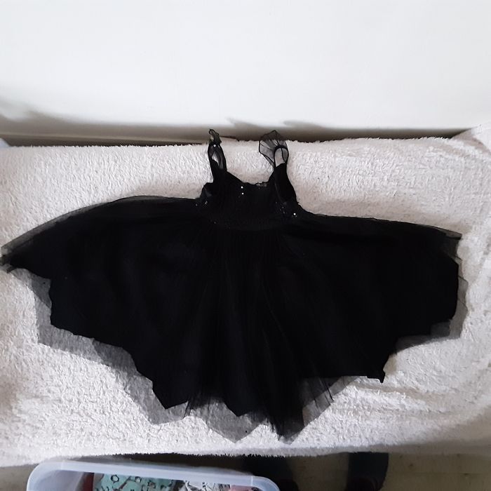 Robe de fête à sequins - photo numéro 3