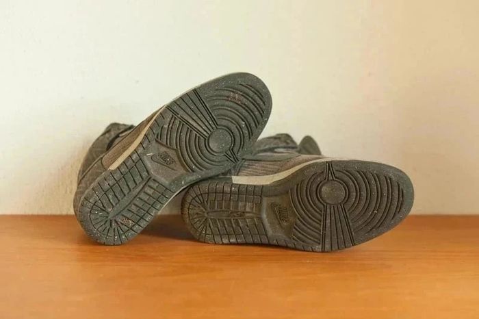 Baskets Nike compensées vert d'eau à motifs chevrons - photo numéro 2