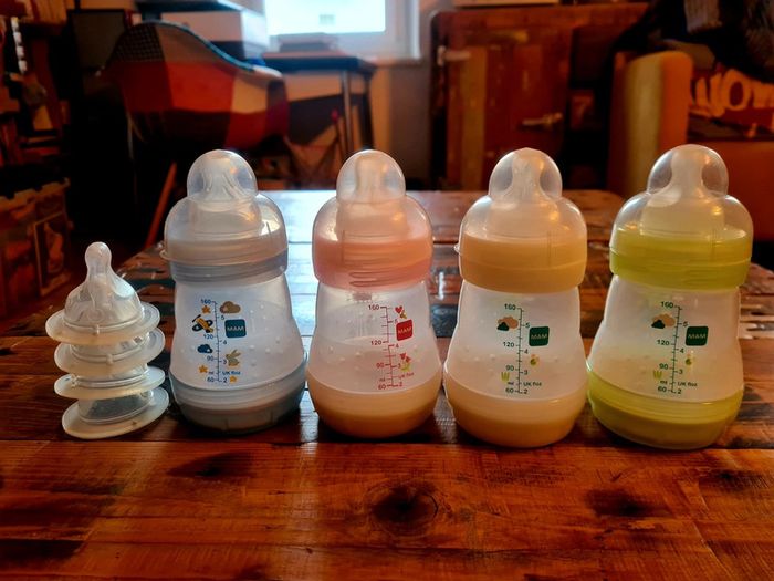 Lot de 7 biberons Mam + tétines - photo numéro 3