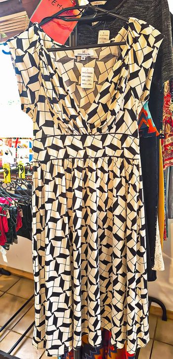 Robe noir et blanc