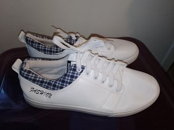 basket basse blanche neuve
pointure 43