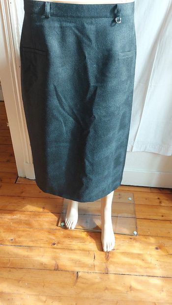 Jupe grise - légère- motif uni/ your 6th sense taille 5XL/50