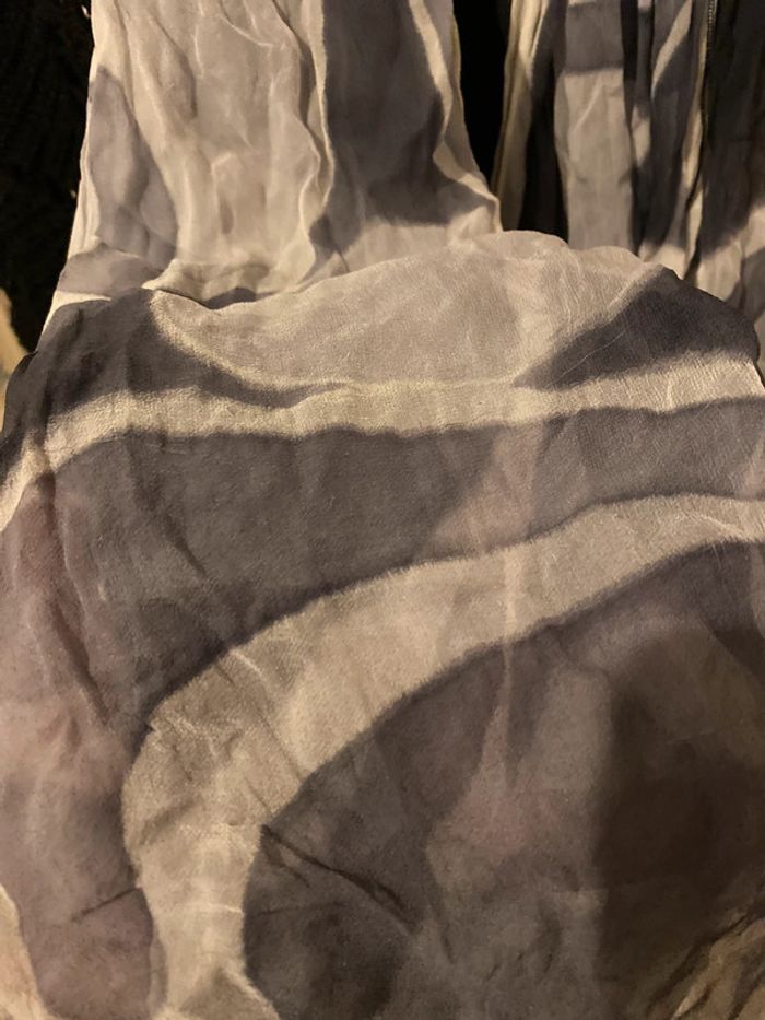 Foulard grise - photo numéro 2