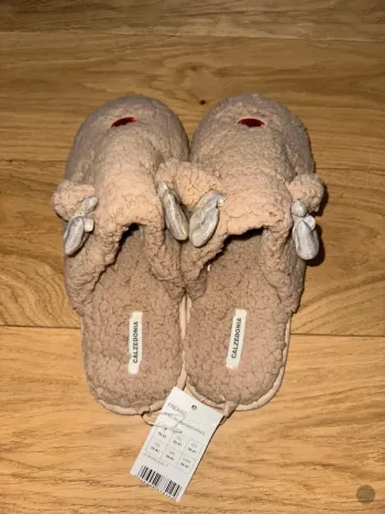 Pantoufles chaussons neuves taill 39-41