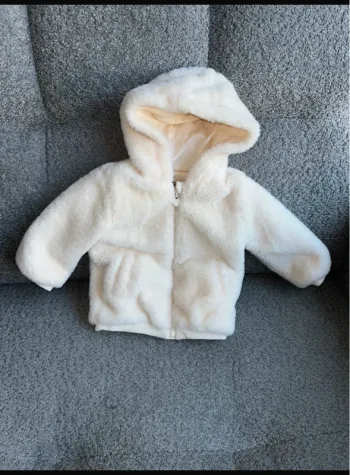 Veste manteau polaire poils blanc toute douce très chaude crème Kiabi