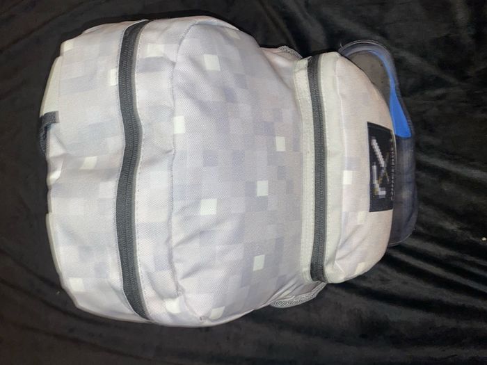 Sac à dos neuf minecraft popgear gris neuf avec étiquette (épée & pioche) - photo numéro 5