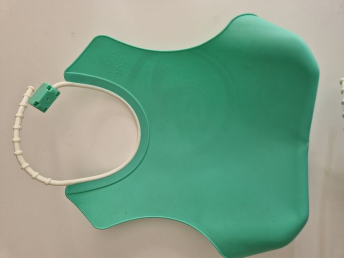 lot de 2 bavoirs rigides Twistshake - photo numéro 7