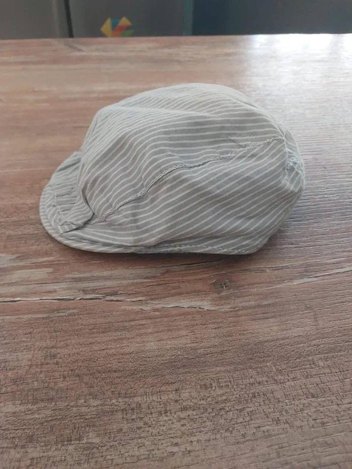 Béret 6/9mois