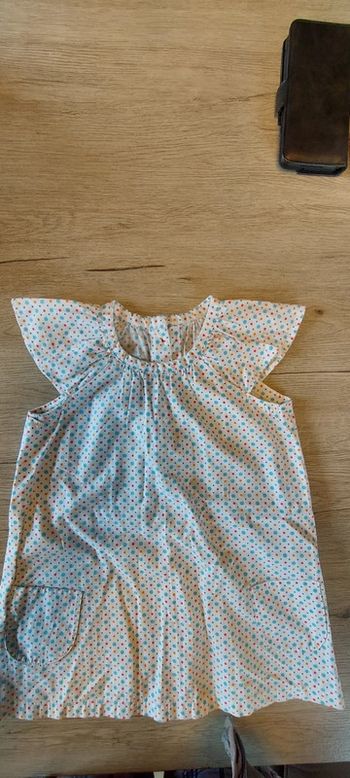 Jolie robe courte, fille, taille 2 ans, cousue main, en très bon état