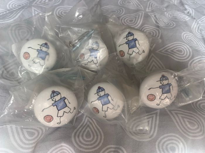 6 bouton de commode enfant/garcon en porcelaine neuf