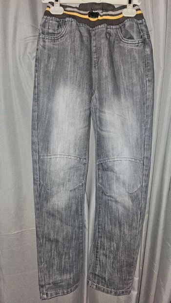 Jean gris clair taille 12 ans