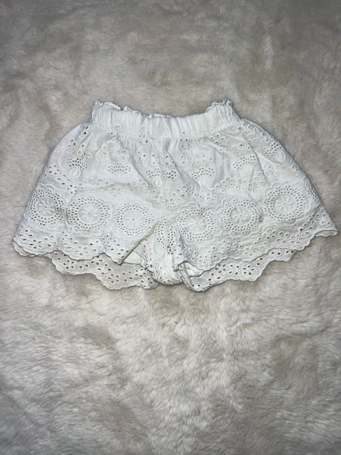 Short, bébé fille