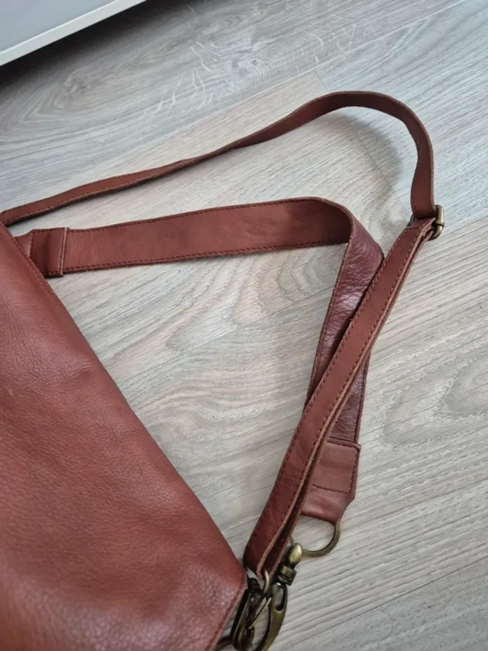 Sac en cuir bordeaux the Genuine Leather - photo numéro 8