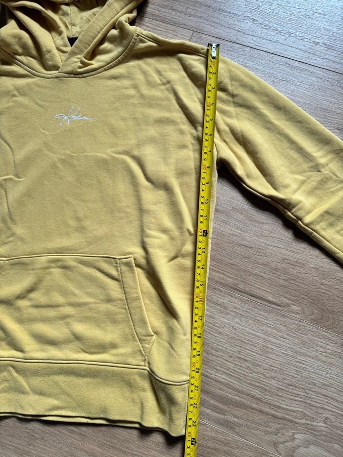 Sweat à capuche Hollister jaune avec logo brodé - photo numéro 7
