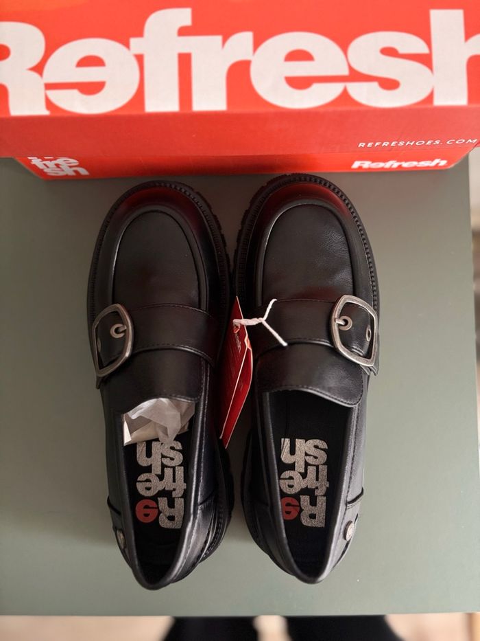 Mocassins Refresh Noirs à Boucle (Plateformes) - État Neuf - Pointure 37 - photo numéro 5