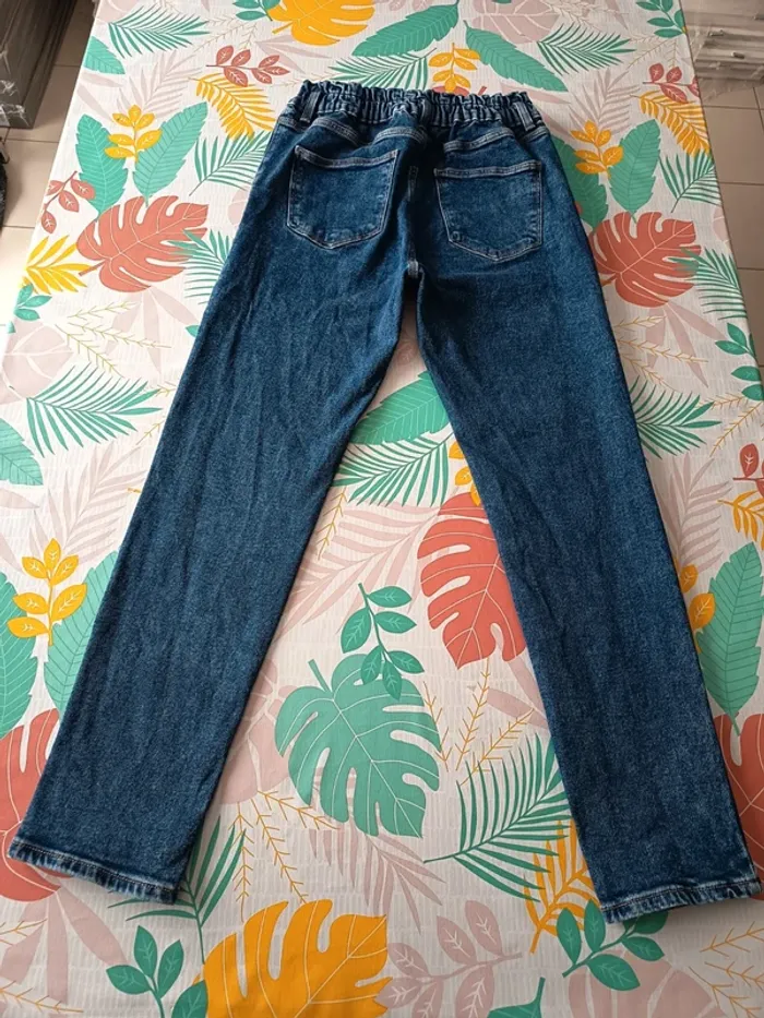 Jeans femme taille 36 très bon état - photo numéro 2