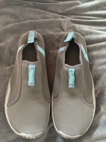 Chaussures aquatiques 42/43
