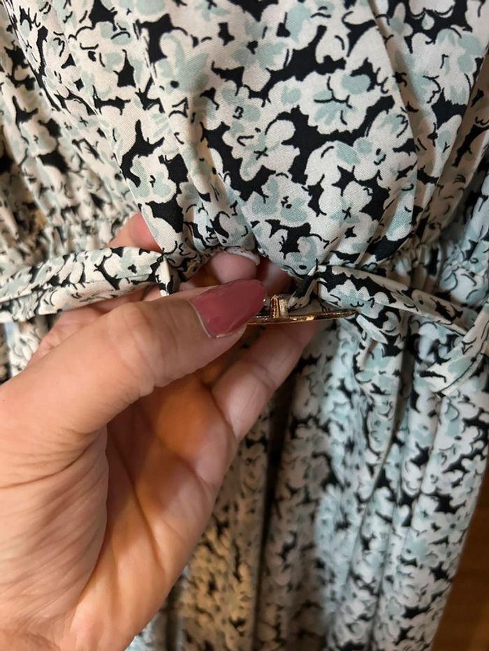 Robe à fleurs - photo numéro 3