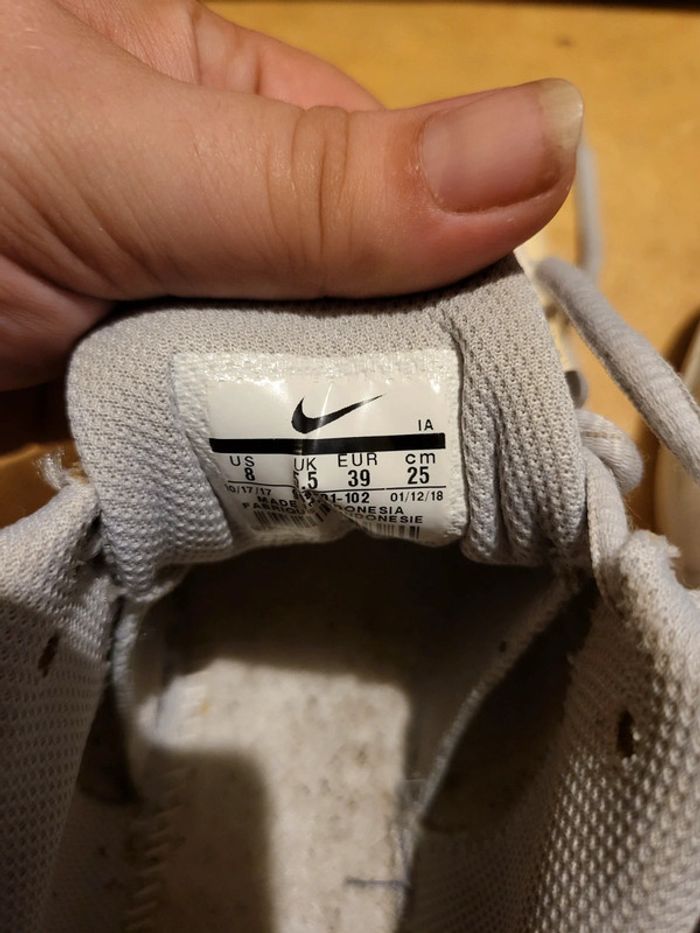 👟 Basket Nike femme T.39 👟 - photo numéro 3