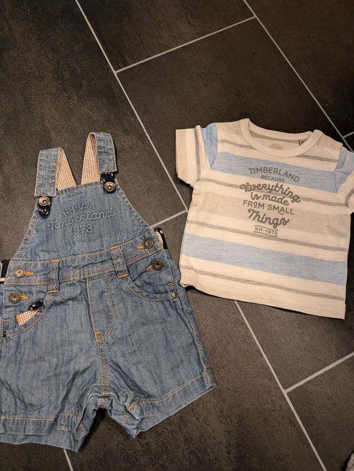 Salopette short et t-shirt timberland