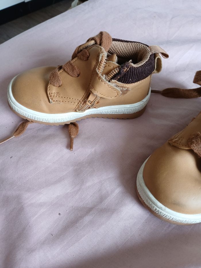 Chaussures bebe le paire à 7€ sauf le chausson 3€ - photo numéro 9