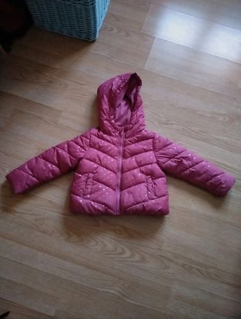 Blouson bien chaud. Filles. La Halle.
Taille 4 ans
