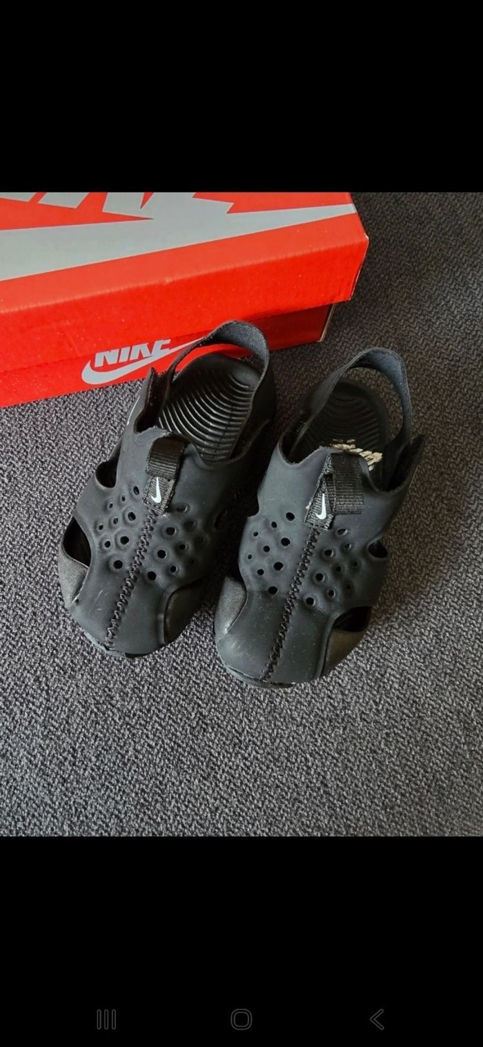 🤩💙😍 neuves , sandales de sport pointure 23.5 nike💙🤩😍 - photo numéro 2