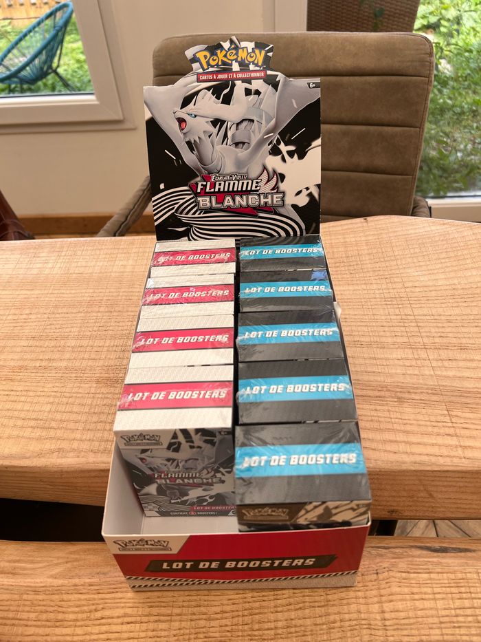 Lot de 7 bundles Pokémon 10.5 foudre noire flamme blanche