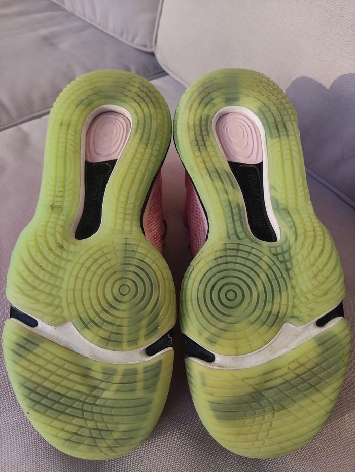 Chaussures de basketball - photo numéro 8