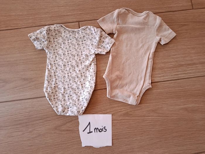 Bodies manches courtes 1 mois - photo numéro 2