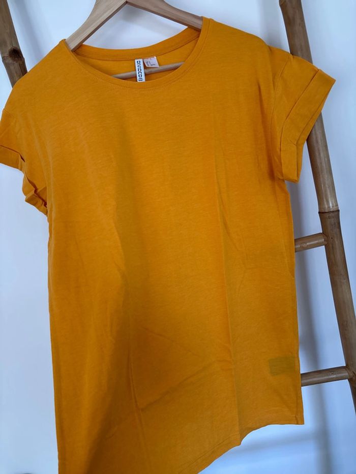 t-shirt très long jaune orange Divided taille S - photo numéro 4