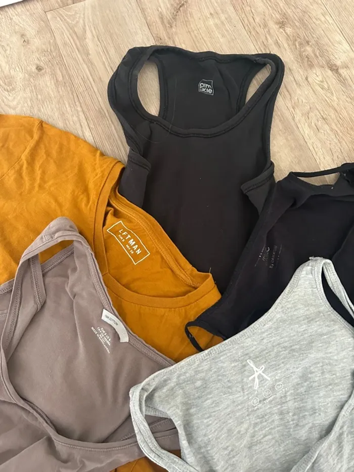 H&M, lot débardeurs ,T-shirts haut femme, taille S/36 - photo numéro 6