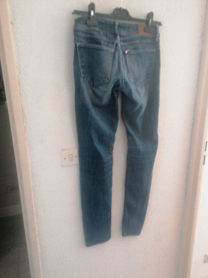 Jeans taille 26/32 - photo numéro 2