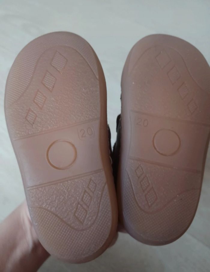 Chaussure premier pas taille 20 - photo numéro 4