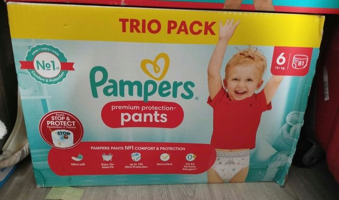 Couches Pampers pants taille 6 x 81
